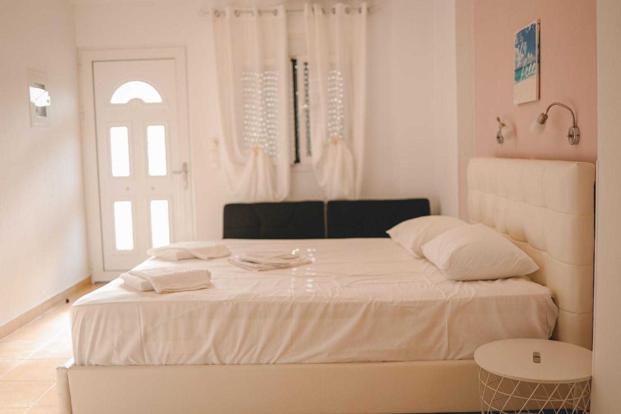 Tsanis Estate Aparthotel Parga Ngoại thất bức ảnh