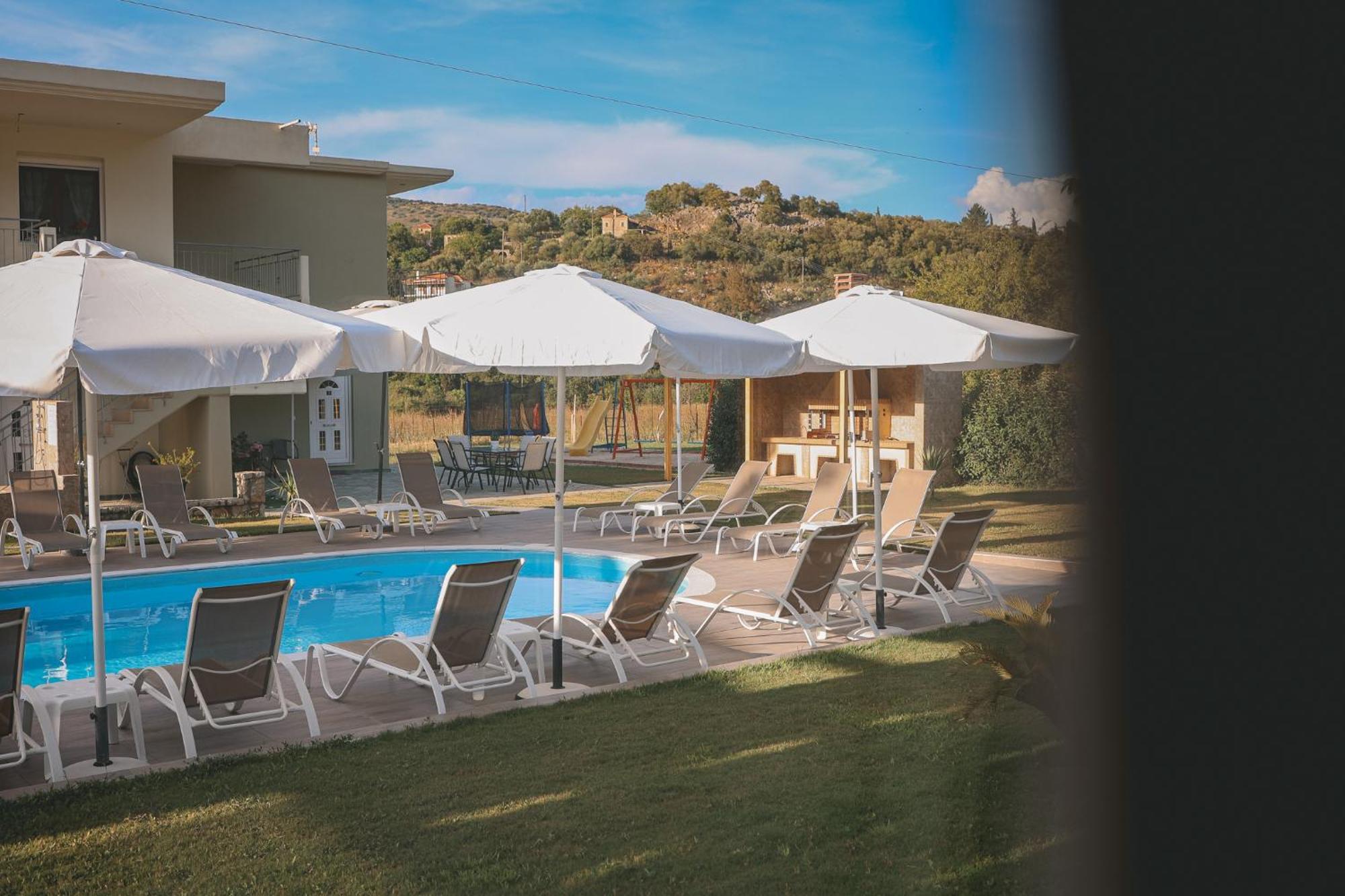 Tsanis Estate Aparthotel Parga Ngoại thất bức ảnh