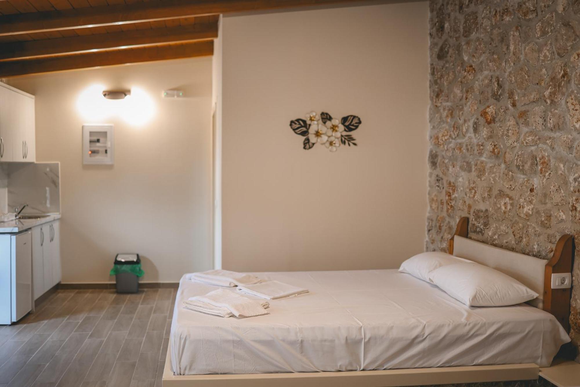Tsanis Estate Aparthotel Parga Ngoại thất bức ảnh