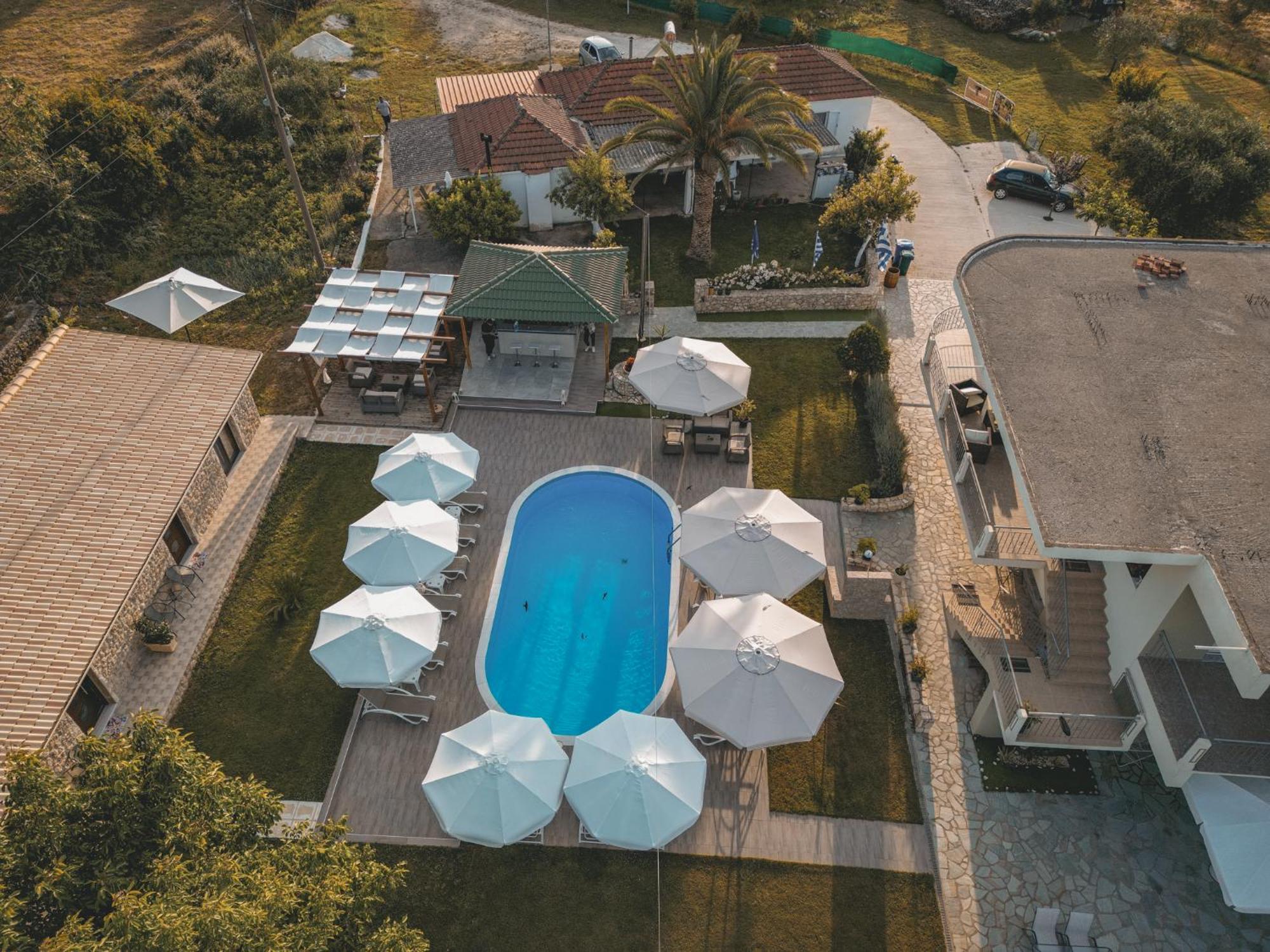 Tsanis Estate Aparthotel Parga Ngoại thất bức ảnh