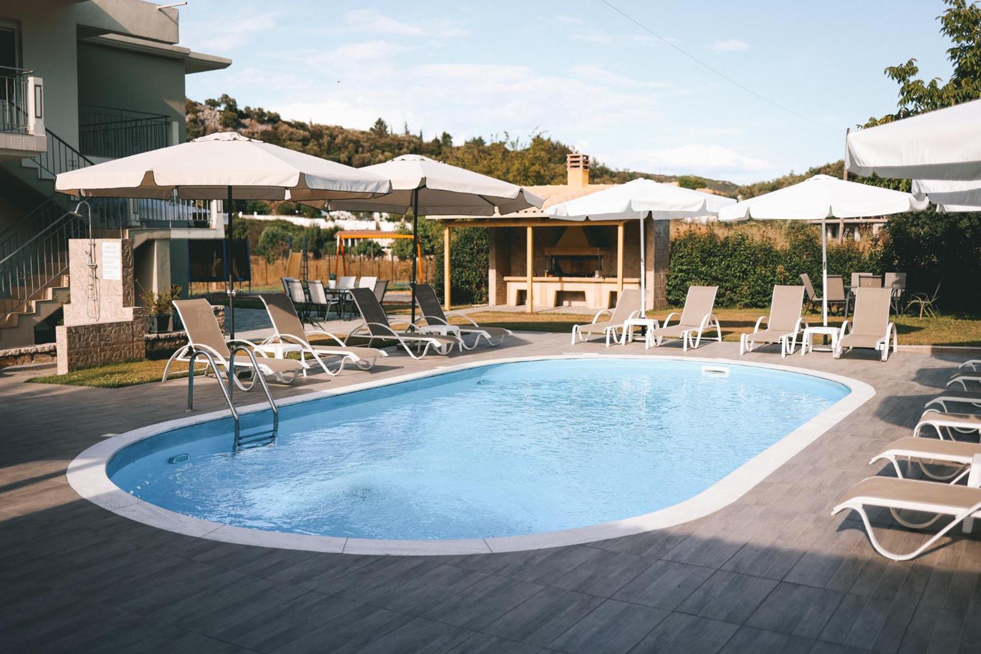 Tsanis Estate Aparthotel Parga Ngoại thất bức ảnh